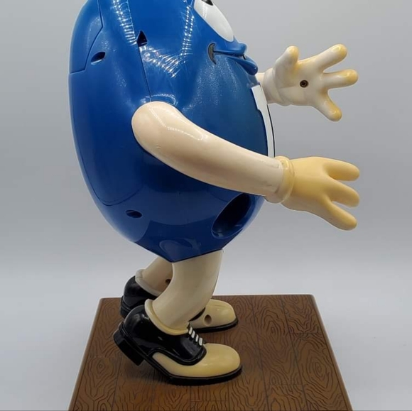 Blue M&M Dispenser as seen in pictures. No saxophone or sunglasses - Picture 3 of 5